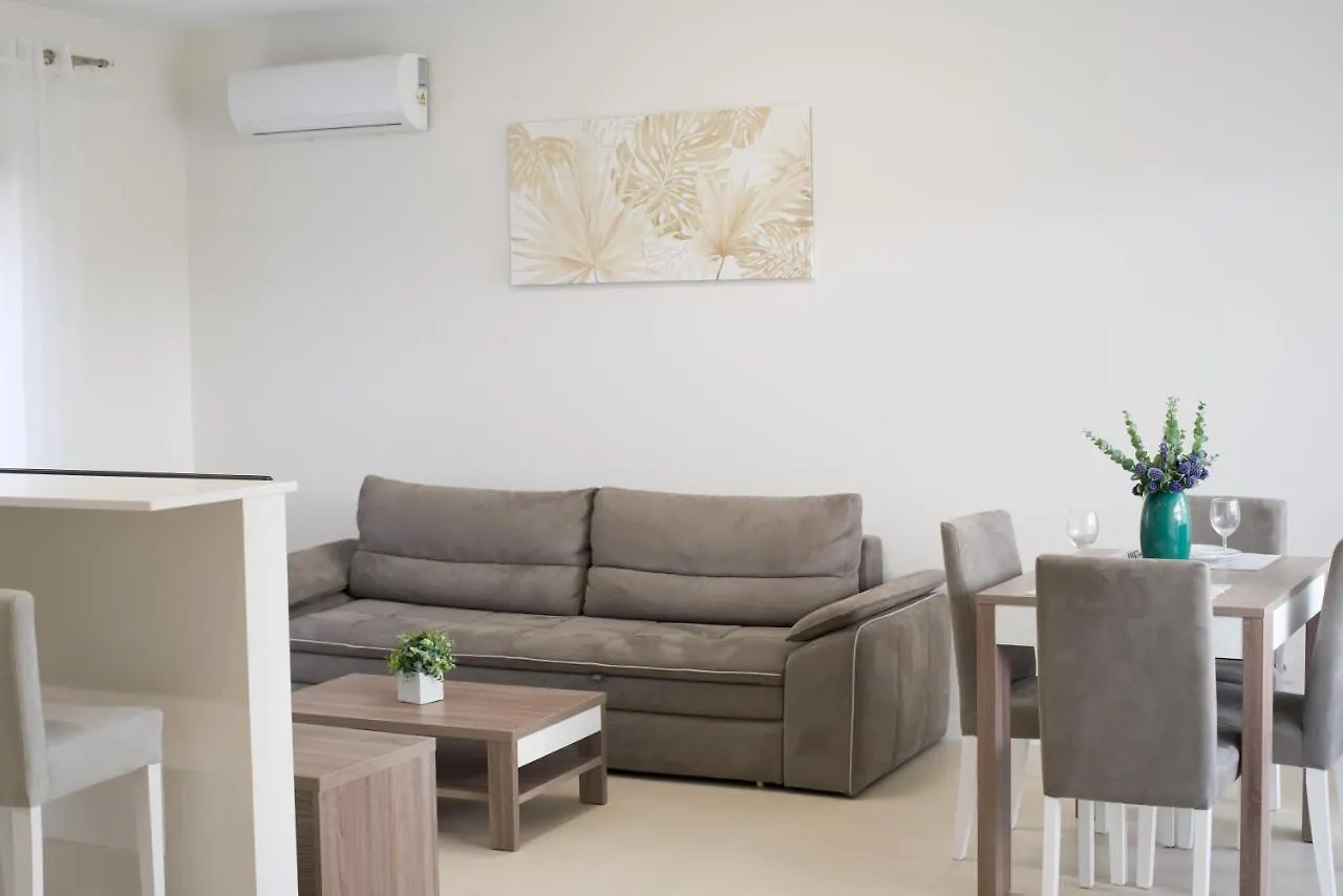 אלבור Family Apartments Albur Village II 0*,